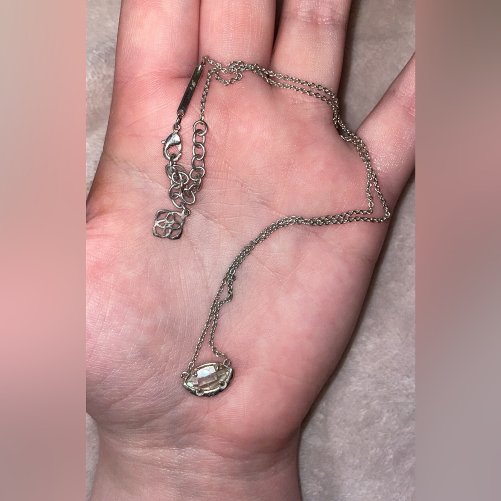 Kendra Scott necklace